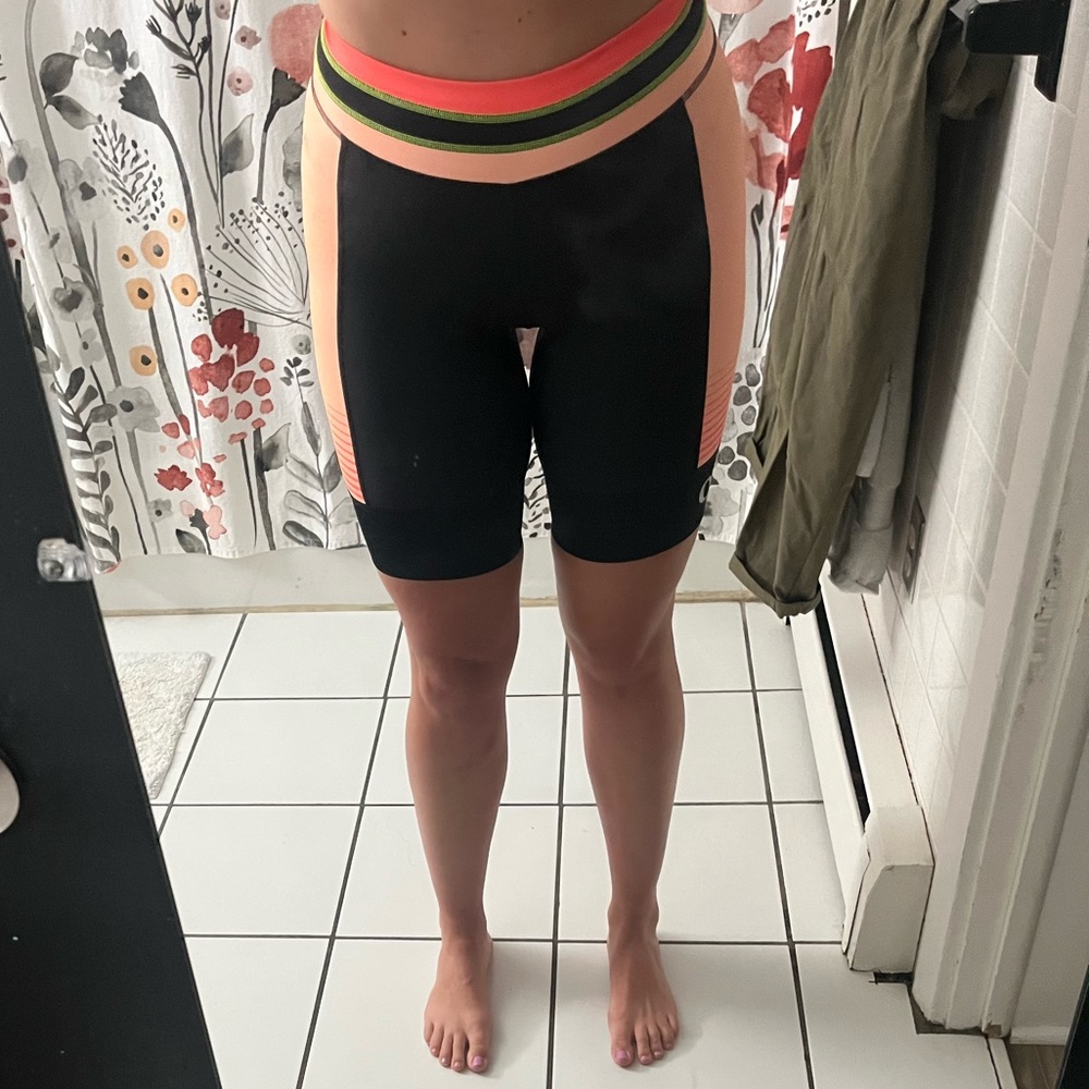 Pearl iZUMi bike shorts